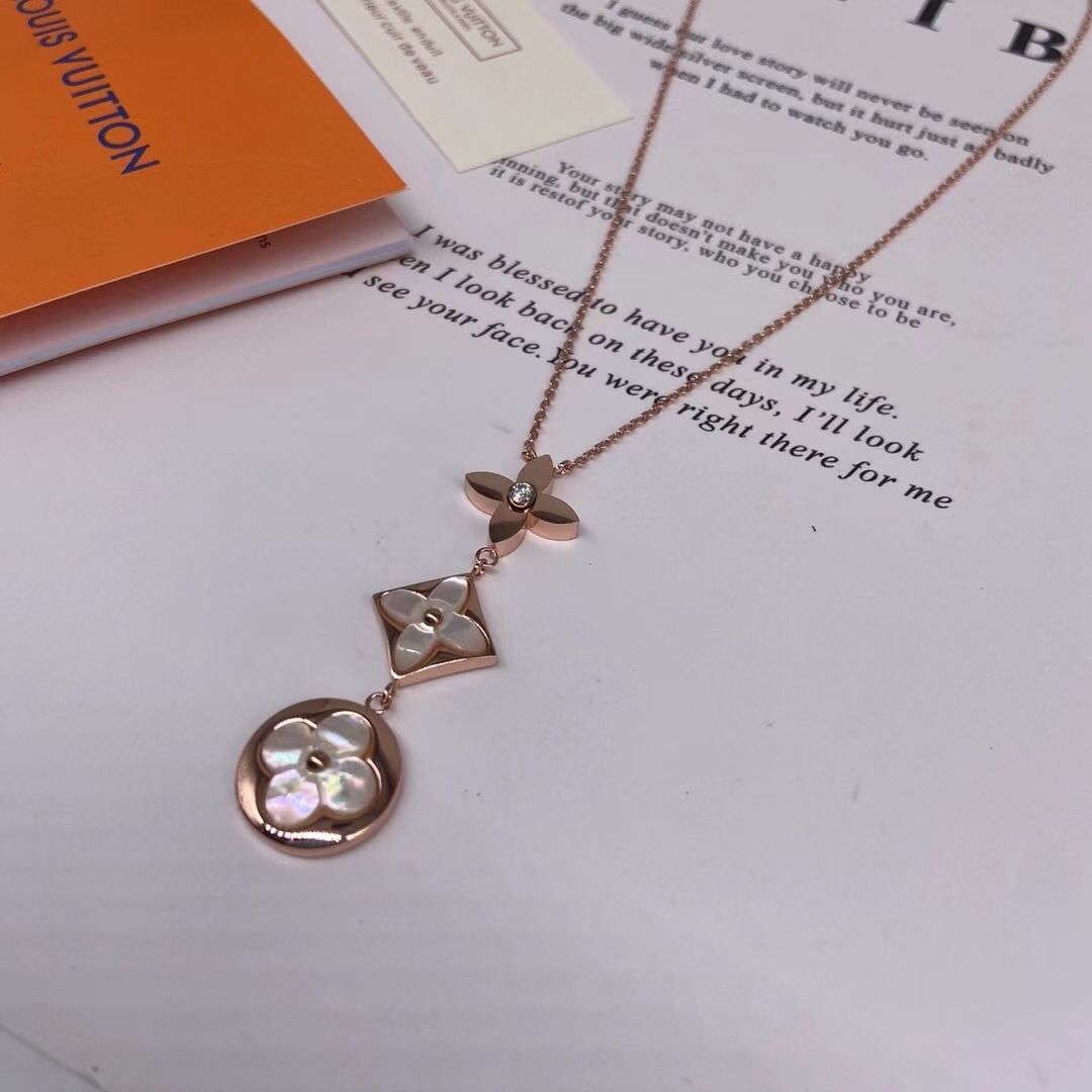 Louis Vuitton 18Kネックレス