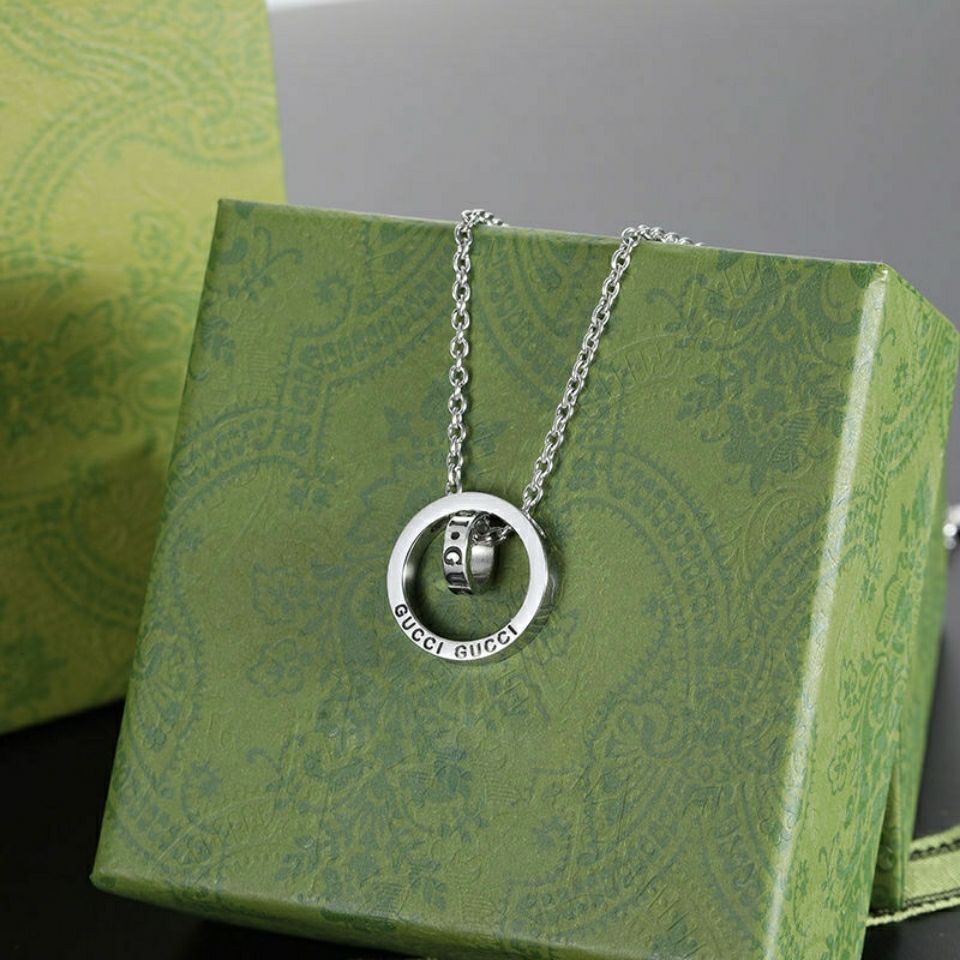 GUCCI（グッチ）ネックレス