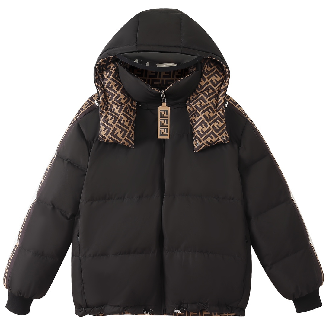 FENDI（フェンディ） ダウンジャケット