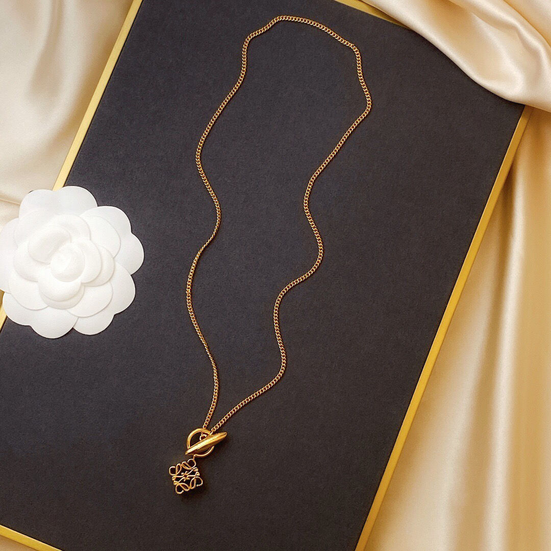 LOEWE (ロエベ) ネックレス 55CM