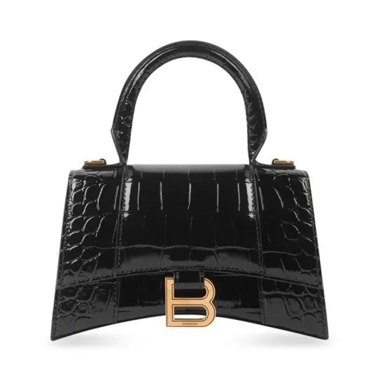 🔥STORY雑誌掲載🔥！2023新たに発表したバッグ！高垣麗子さん愛用の新作バッグが登場！💓日本人気上昇中↑↑↑売り切れ続出！