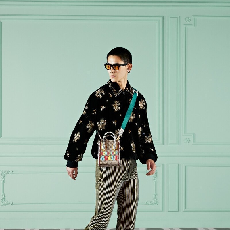 大人気！すぐ届く！【GUCCI】ミニ トートバッグ ユニセックス