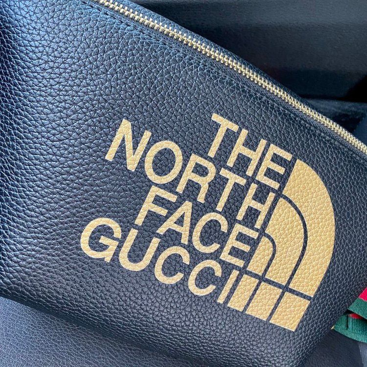 Gucci （グッチ） ウエストバッグ 36x17x5cm