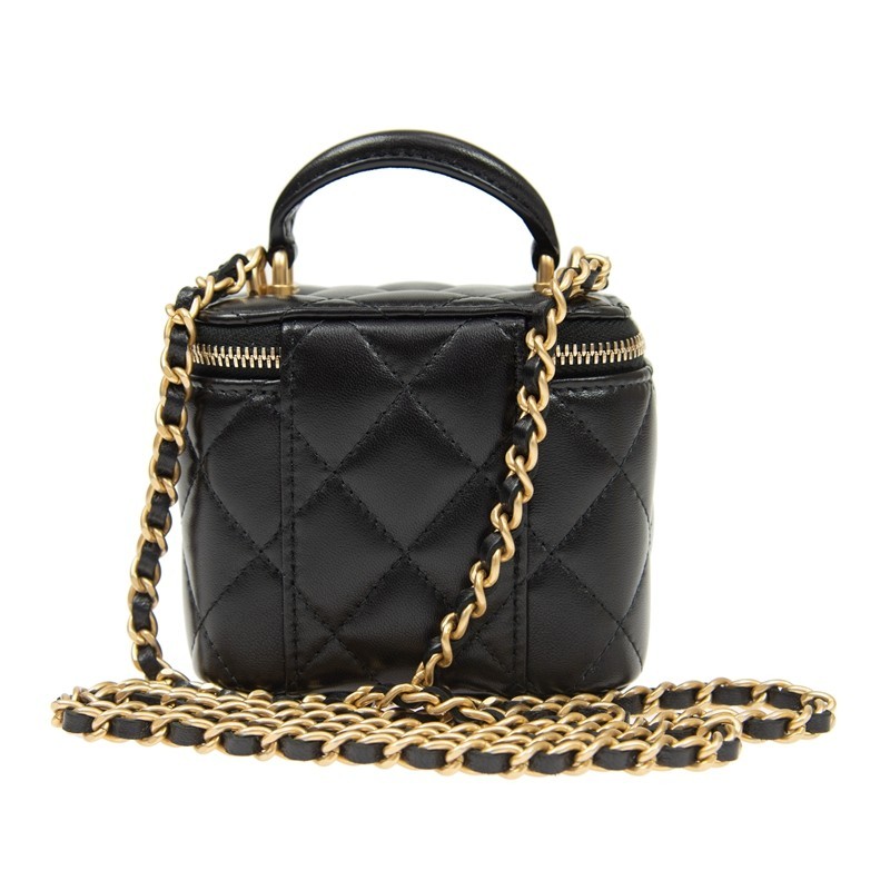 🔥限定30個！売り切れ次第終わり！【CHANEL |公式サイトは正規品】🔥CLASSY雑誌掲載💓松島花さん愛用★新作バニティーバッグ