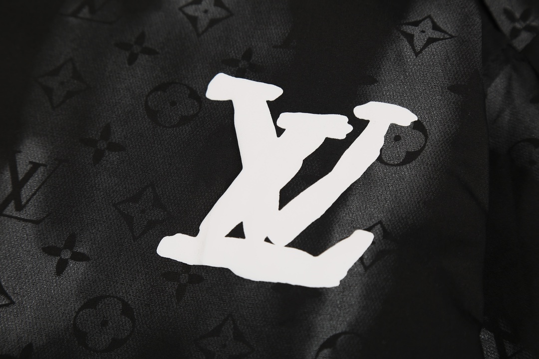 【LOUIS VUITTON 公式旗艦店】ルイヴィトン シャツ ご好評に付き再入荷！