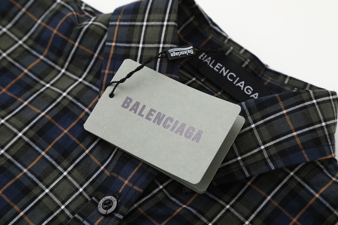 【BALENCIAGA 公式旗艦店】バレンシアガ シャツ ご好評に付き再入荷 240802