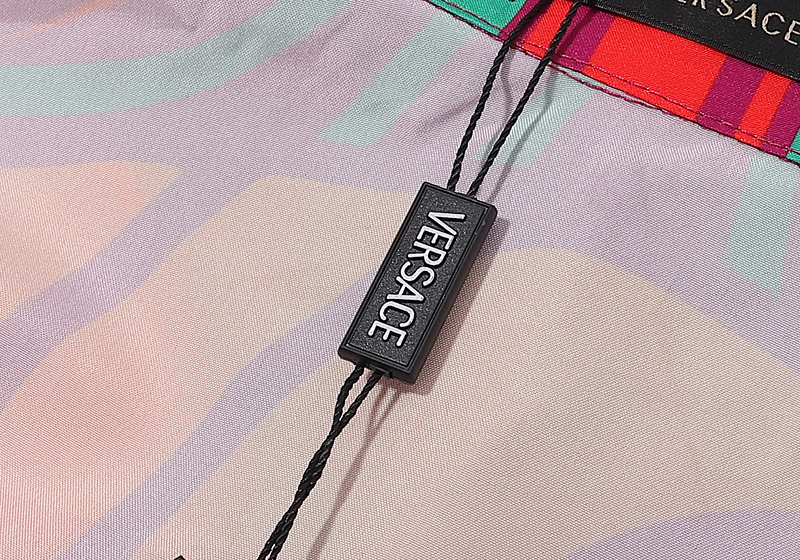 VERSACE ヴェルサーチ 長袖シャツ、ご好評に付き再入荷！