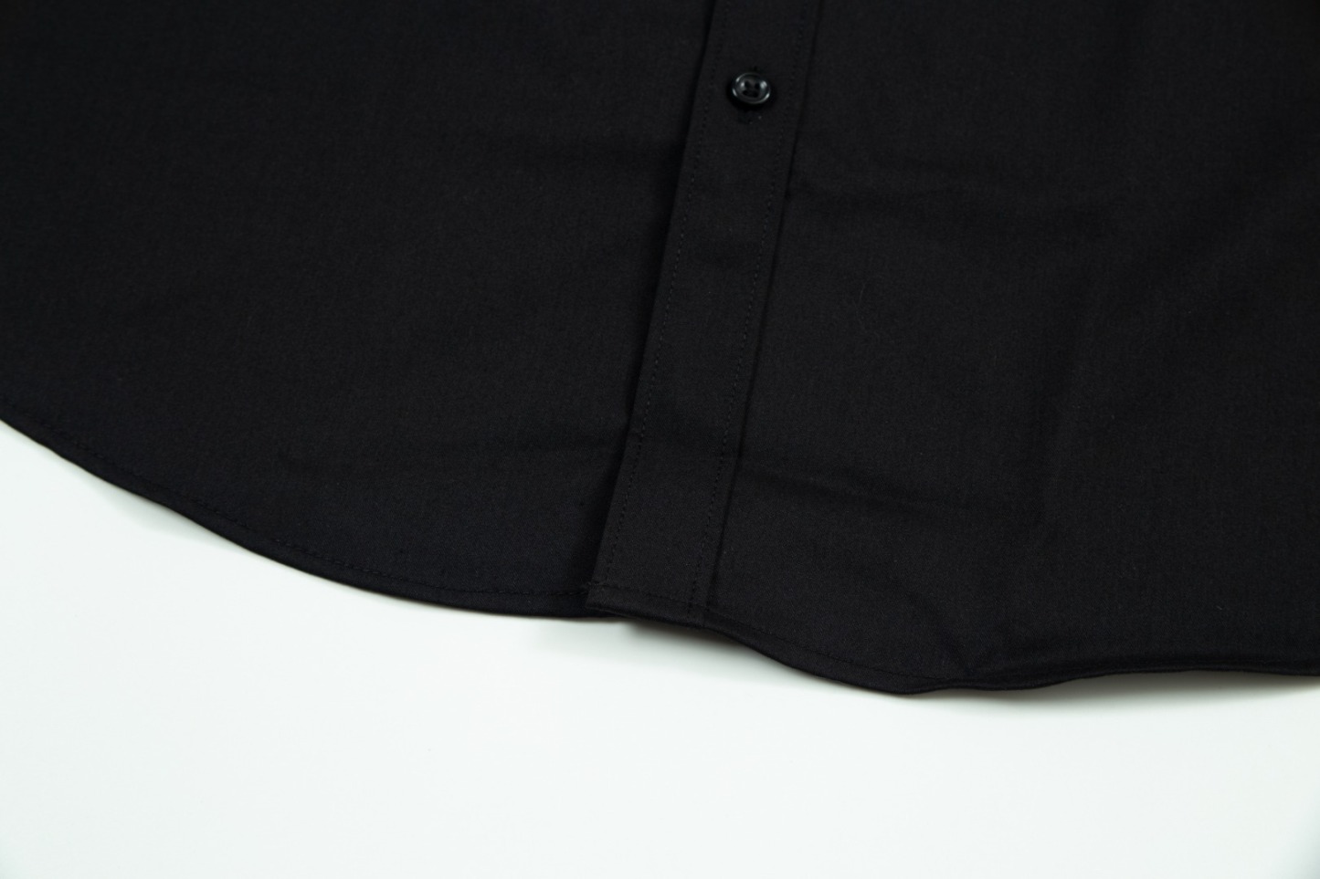 【PRADA 公式旗艦店】プラダ シャツ ご好評に付き再入荷 240803