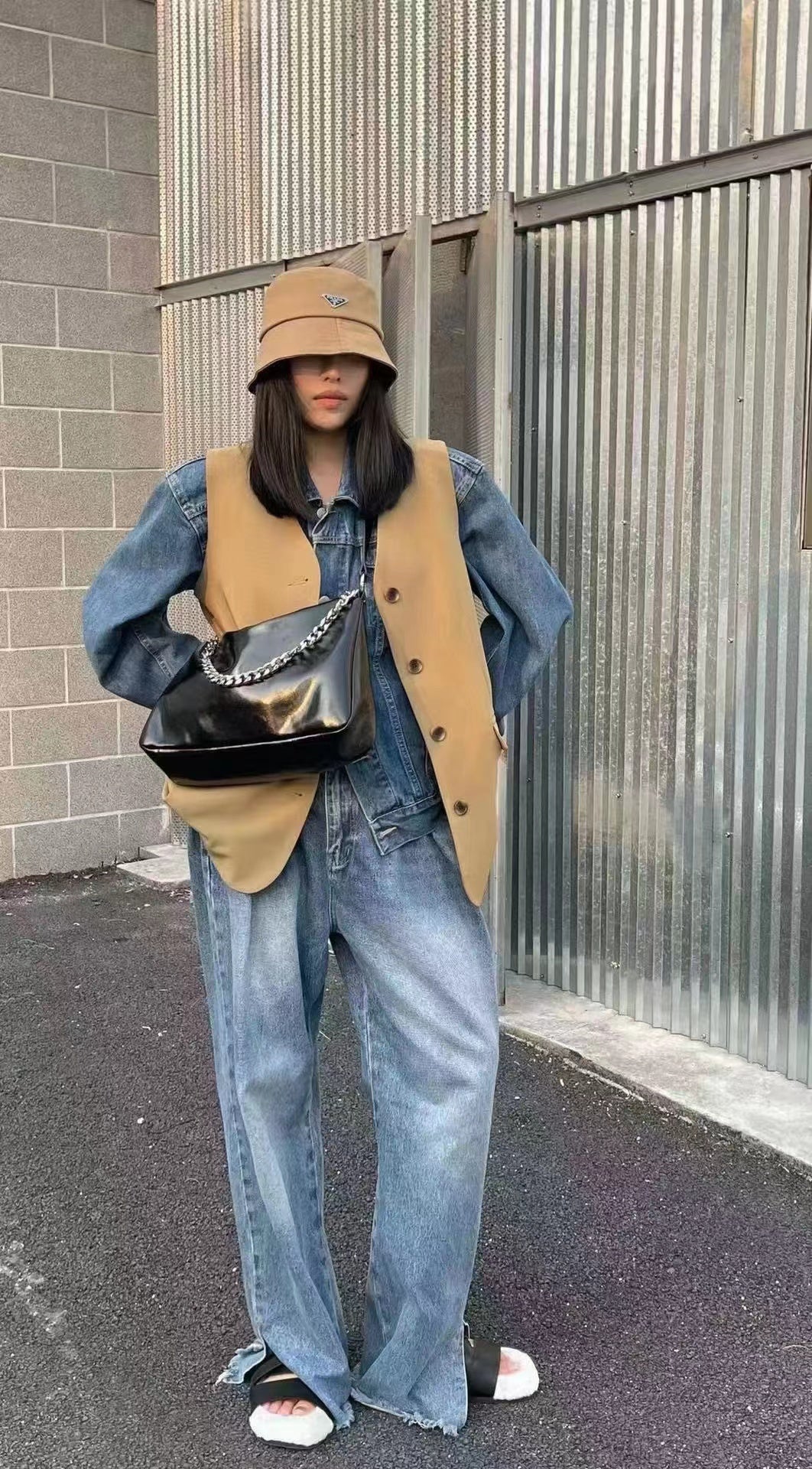 👜Ysl 側面のロゴ メッセンジャーバッグ