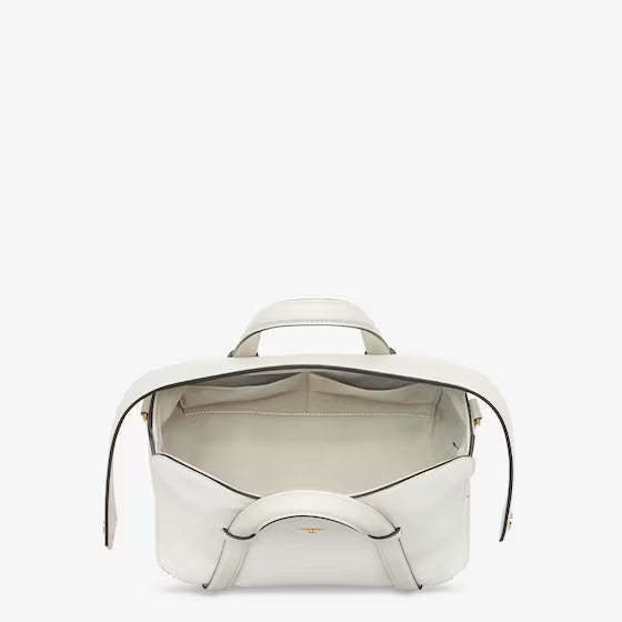 フェンディ ボストン 365    アイスホワイト レザー バッグ