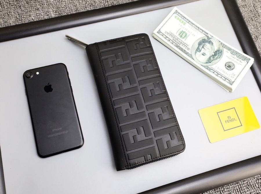 FENDI（フェンディ） 財布 19X11X3CM