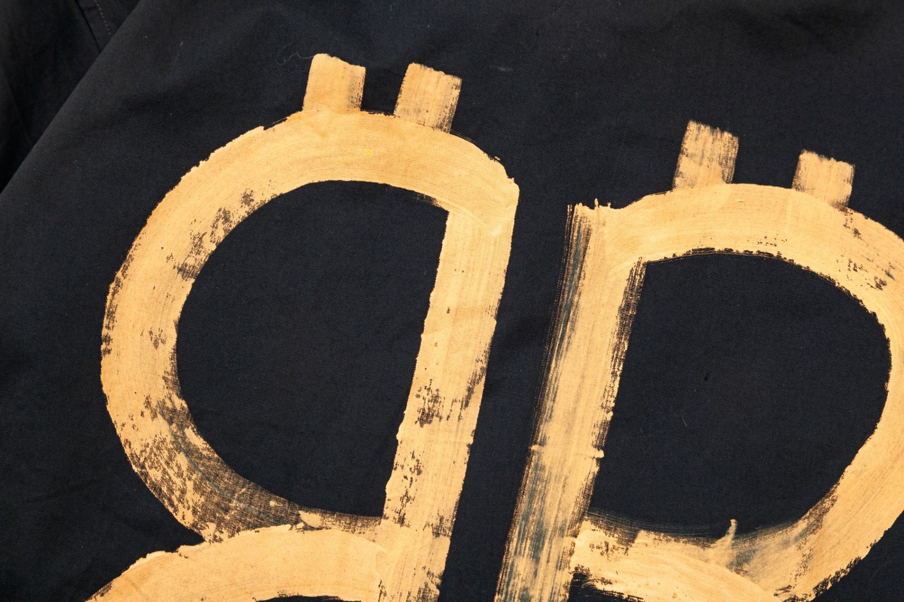 【BALENCIAGA 公式旗艦店】バレンシアガ シャツ ご好評に付き再入荷 240802