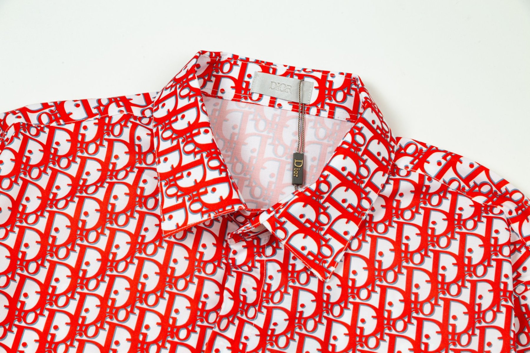 【DIOR 公式旗艦店】ディオール シャツ ご好評に付き再入荷 240716