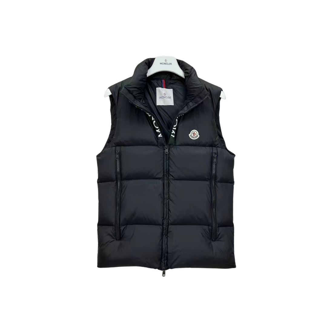 【MONCLER旗艦店】（モンクレール）ダウンベスト ご好評に付き再入荷！