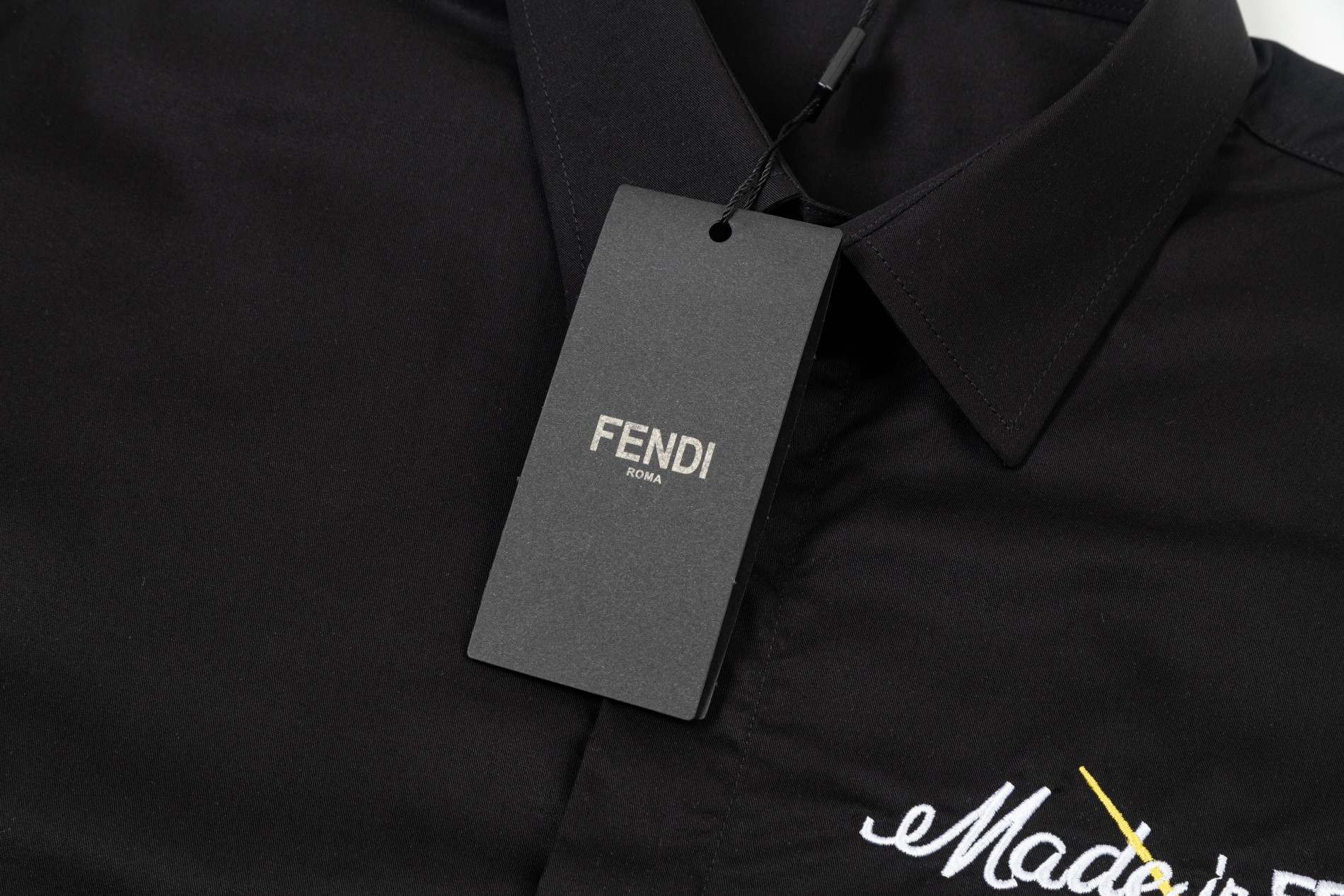 【FENDI 公式旗艦店】フェンディ シャツ ご好評に付き再入荷 240716