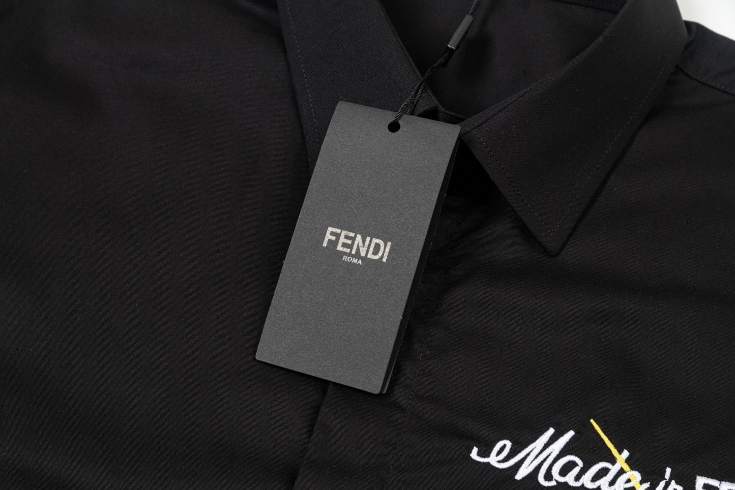 【FENDI 公式旗艦店】フェンディ シャツ ご好評に付き再入荷 240716