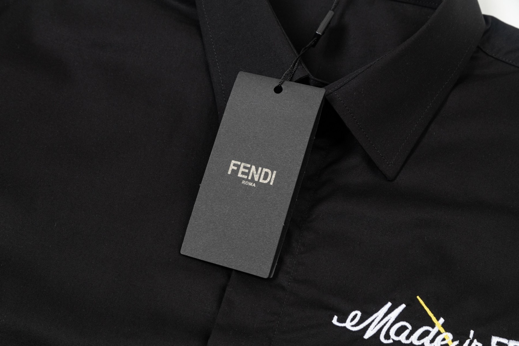 【FENDI 公式旗艦店】フェンディ シャツ ご好評に付き再入荷 240716