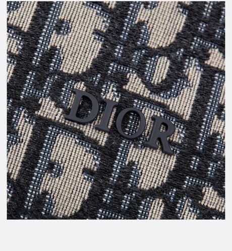 DIORバックパック