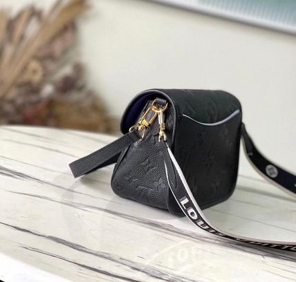 《23SS/2WAY》LOUIS VUITTON ディアヌ ショルダーバッグ