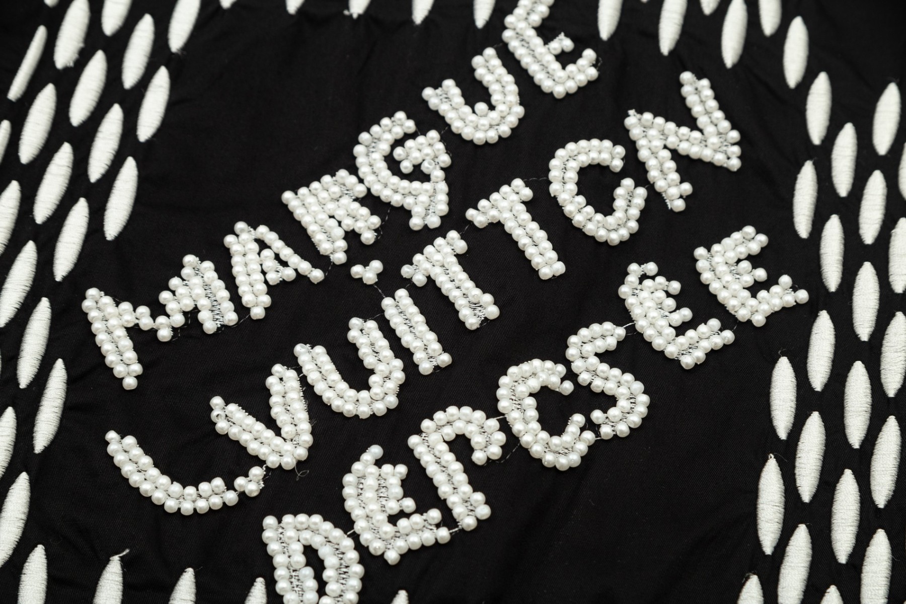 【LOUIS VUITTON 公式旗艦店】ルイヴィトン シャツ ご好評に付き再入荷 240715