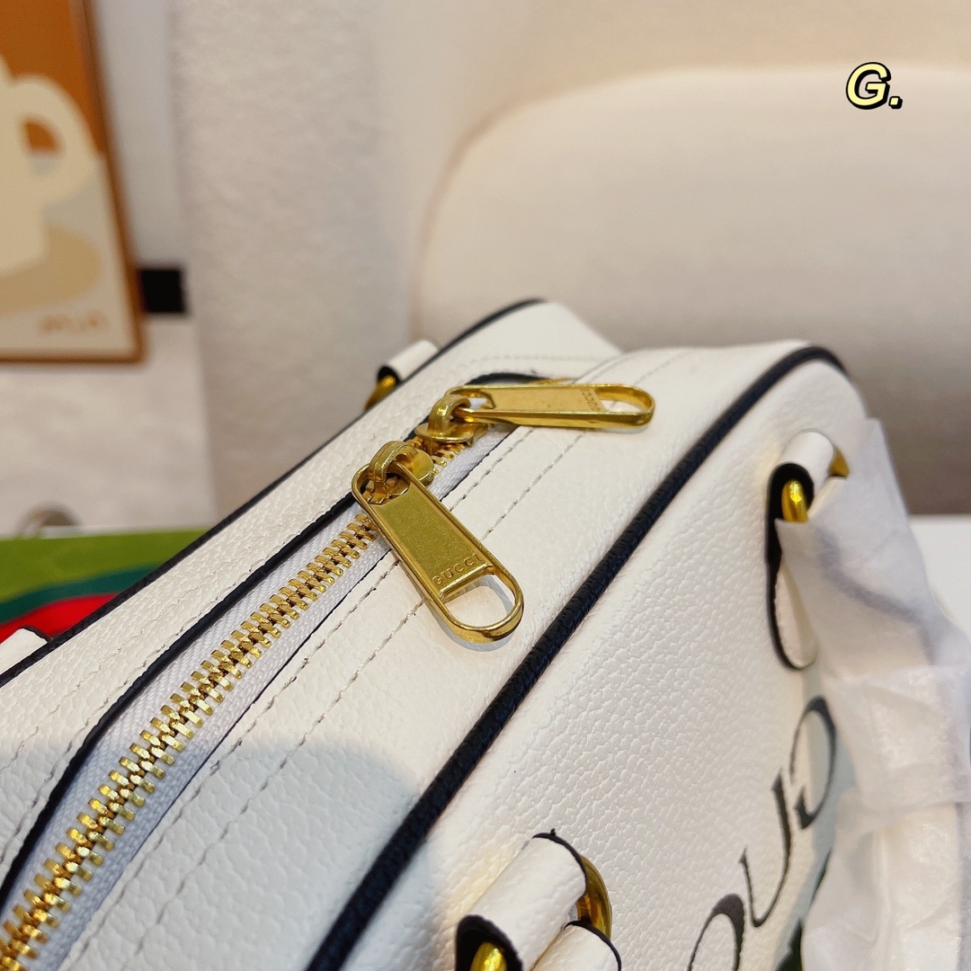 ADIDAS X GUCCI ミニ ダッフルバッグ 28 X 16 X 12CM