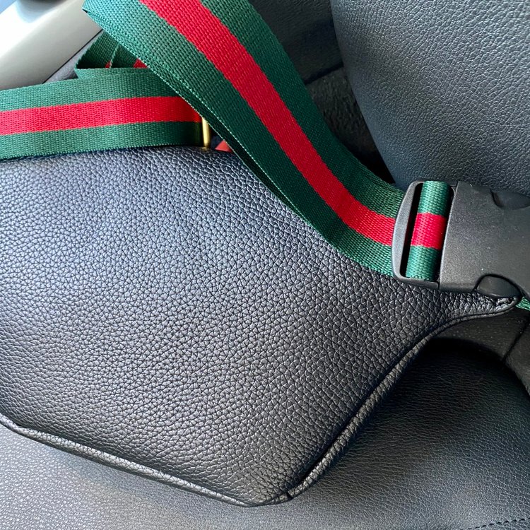 Gucci （グッチ） ウエストバッグ 36x17x5cm