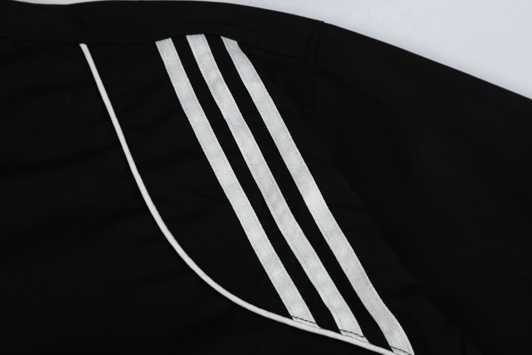 【BALENCIAGA 公式旗艦店】バレンシアガ シャツ ご好評に付き再入荷！