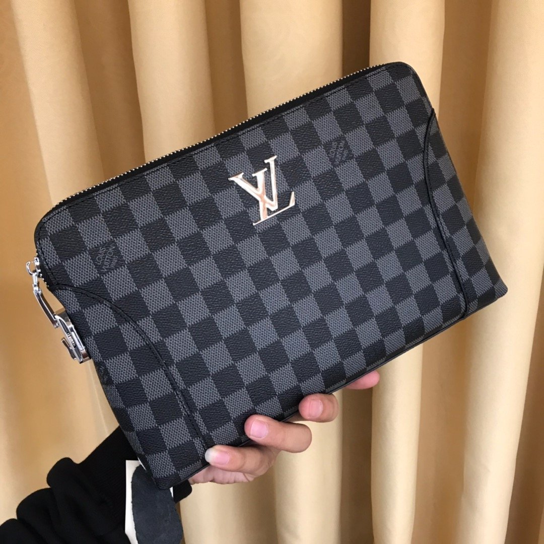 LOUIS VUITTON（ルイヴィトン）クラッチバッグ 28x19x3cm