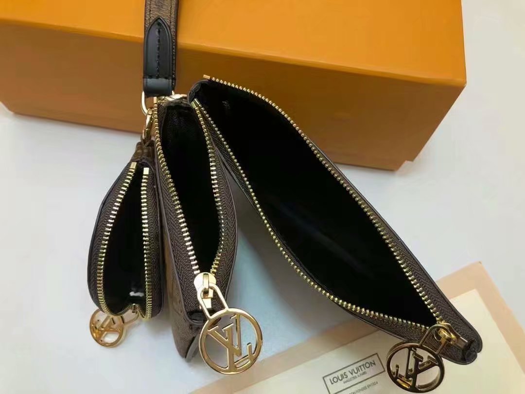 LOUIS VUITTON（ルイヴィトン）Trio クラッチバッグ M68756