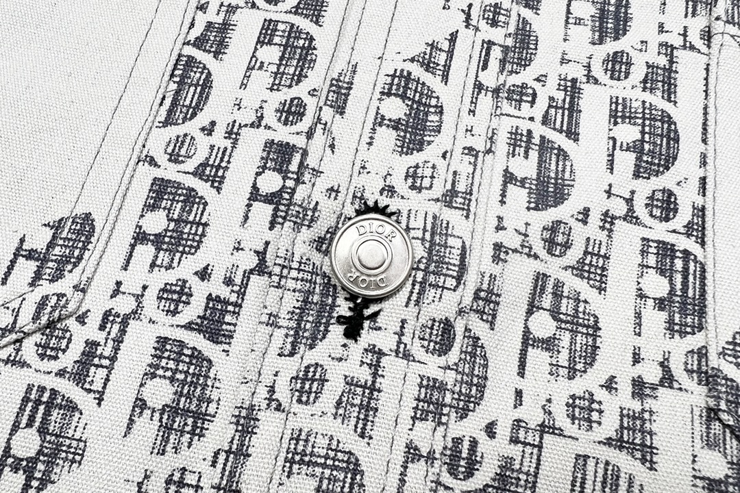 【DIOR 公式旗艦店】ディオール シャツ ご好評に付き再入荷！