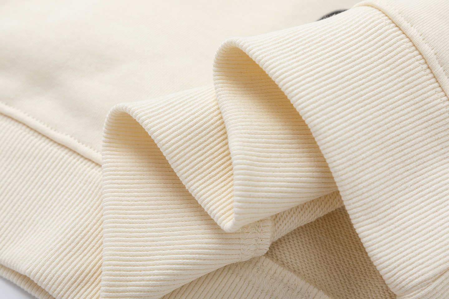 【GUCCI公式旗艦店】（グッチ）長袖 ご好評に付き再入荷！