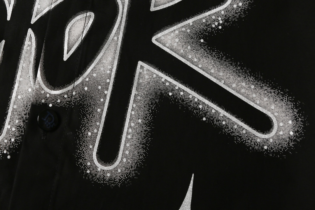 【DIOR 公式旗艦店】ディオール シャツ ご好評に付き再入荷！