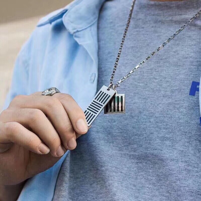 LOUIS VUITTON（ルイヴィトン）DAMIER BLACK ネックレス M62490