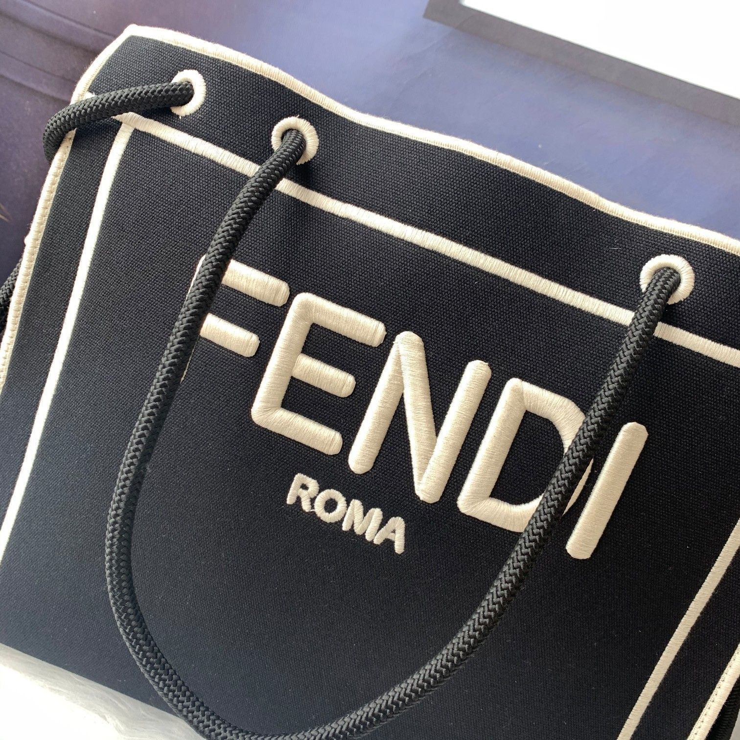 FENDI（フェンディ） ショルダーバッグ 36X13X27CM