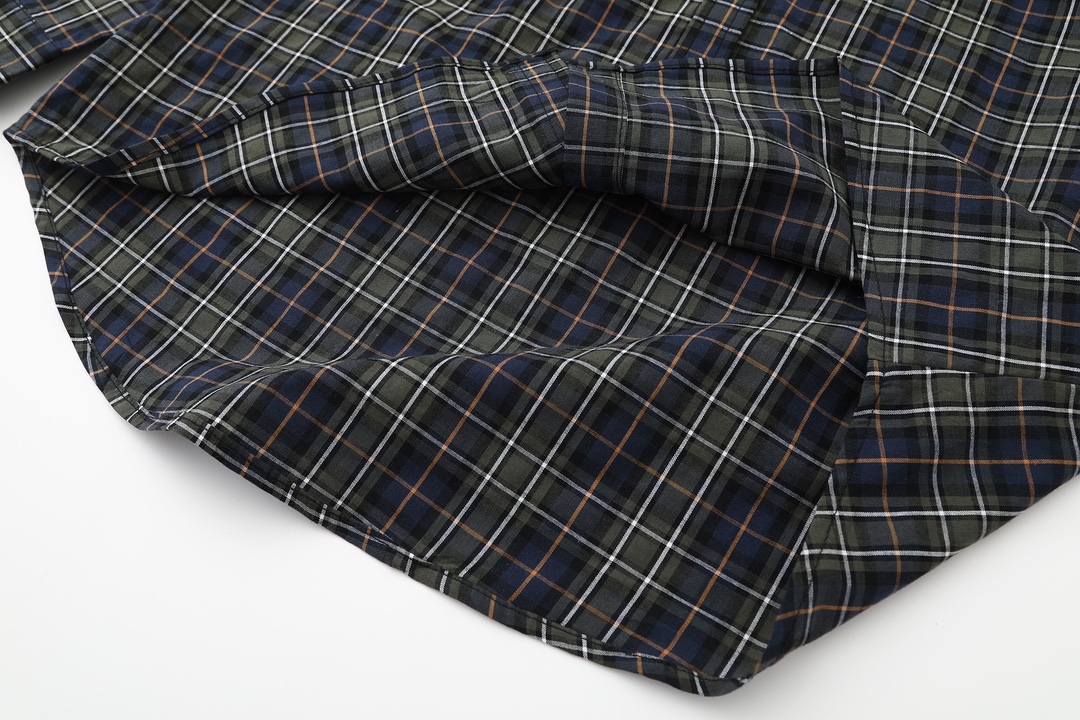 【BALENCIAGA 公式旗艦店】バレンシアガ シャツ ご好評に付き再入荷 240802