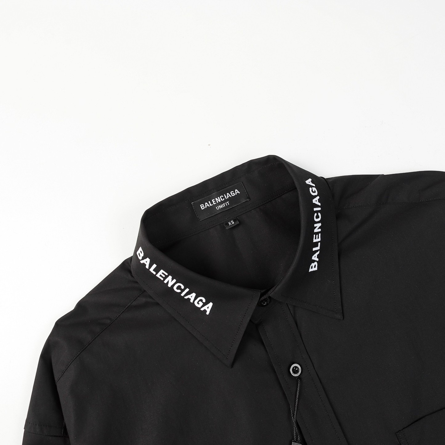 【BALENCIAGA 公式旗艦店】バレンシアガ シャツ ご好評に付き再入荷 240715