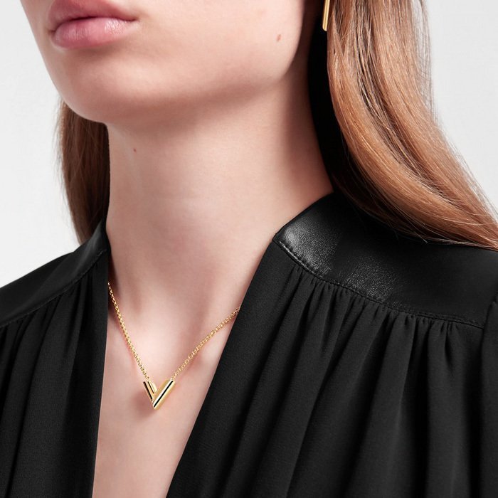 Louis Vuitton 【ルイヴィトン】ネックレス・エセンシャルV ☆洗練された魅力