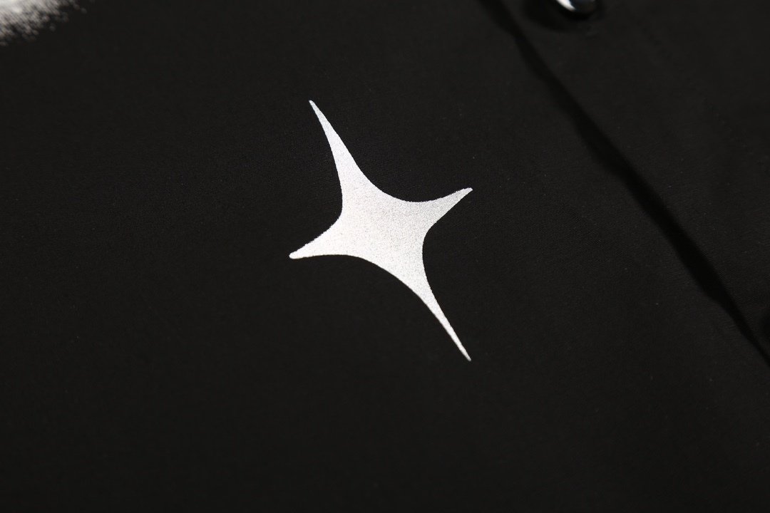 【DIOR 公式旗艦店】ディオール シャツ ご好評に付き再入荷！