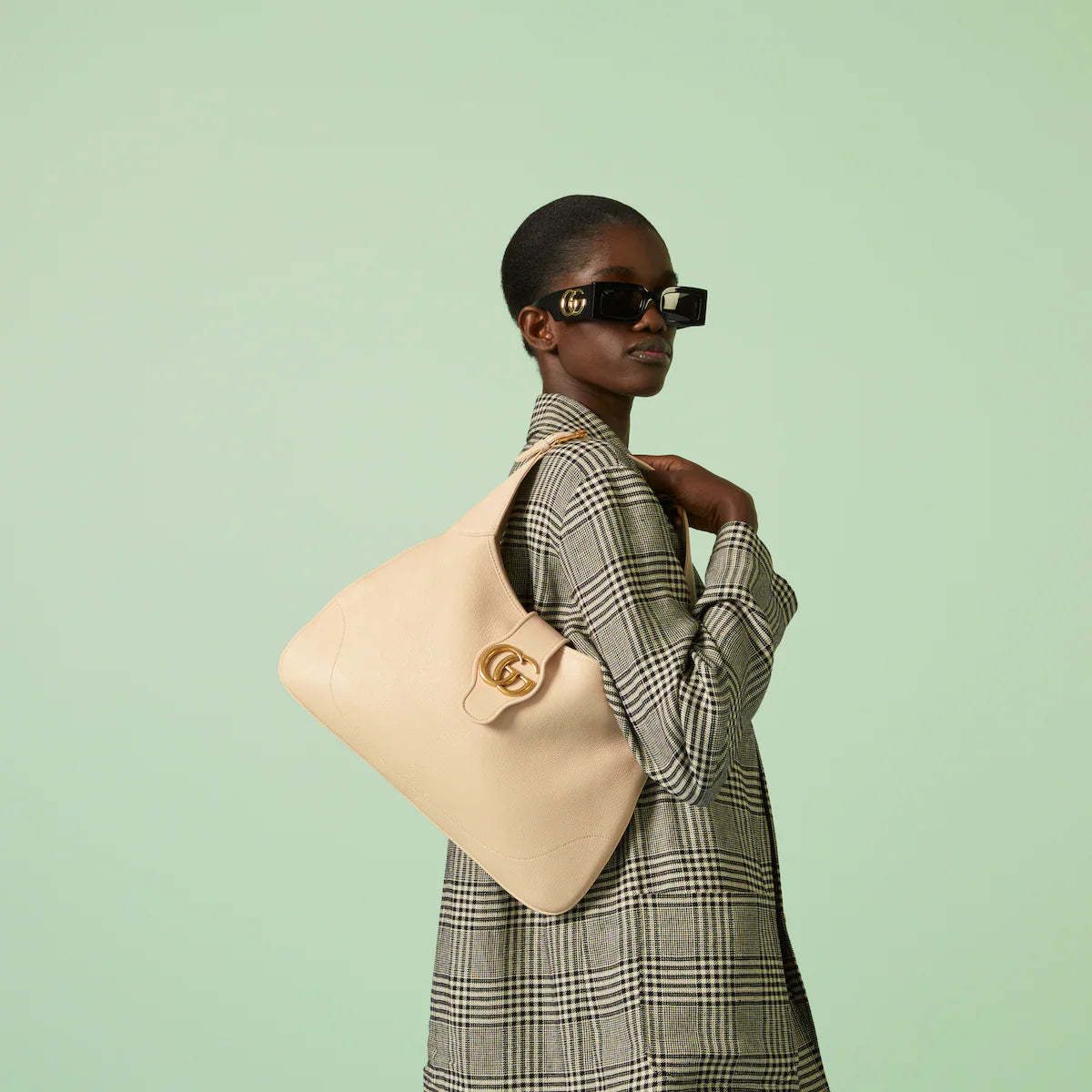 〔アフロディーテ〕ミディアム ショルダーバッグ