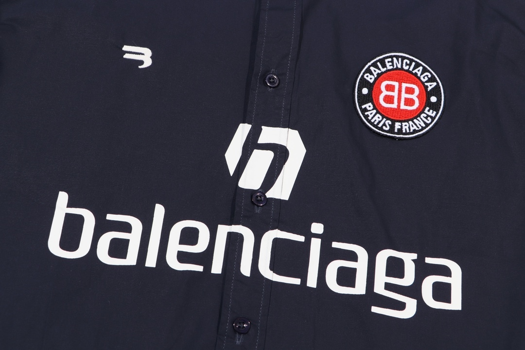 【BALENCIAGA 公式旗艦店】バレンシアガ シャツ ご好評に付き再入荷 240715