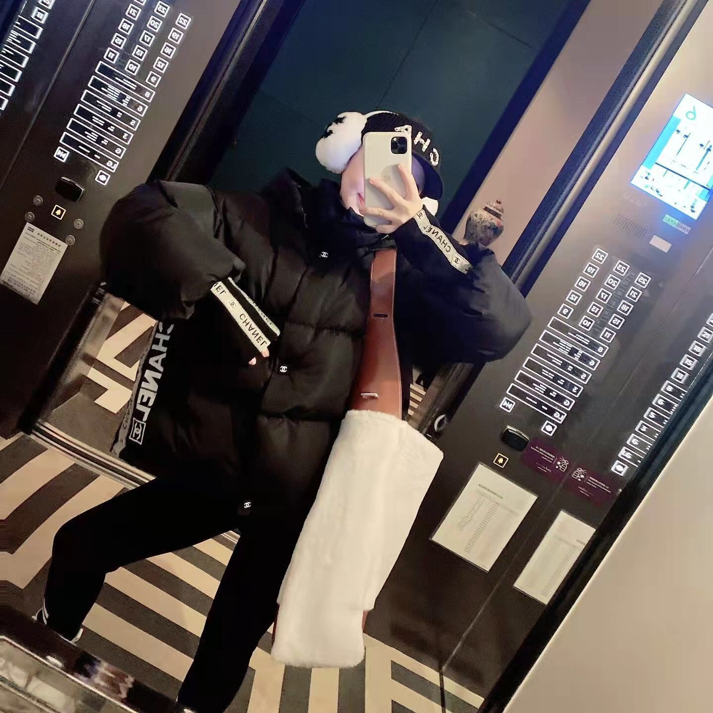 【CHANEL】【全国送料無料】【即日出荷】数量限定発売 ダウンジャケット