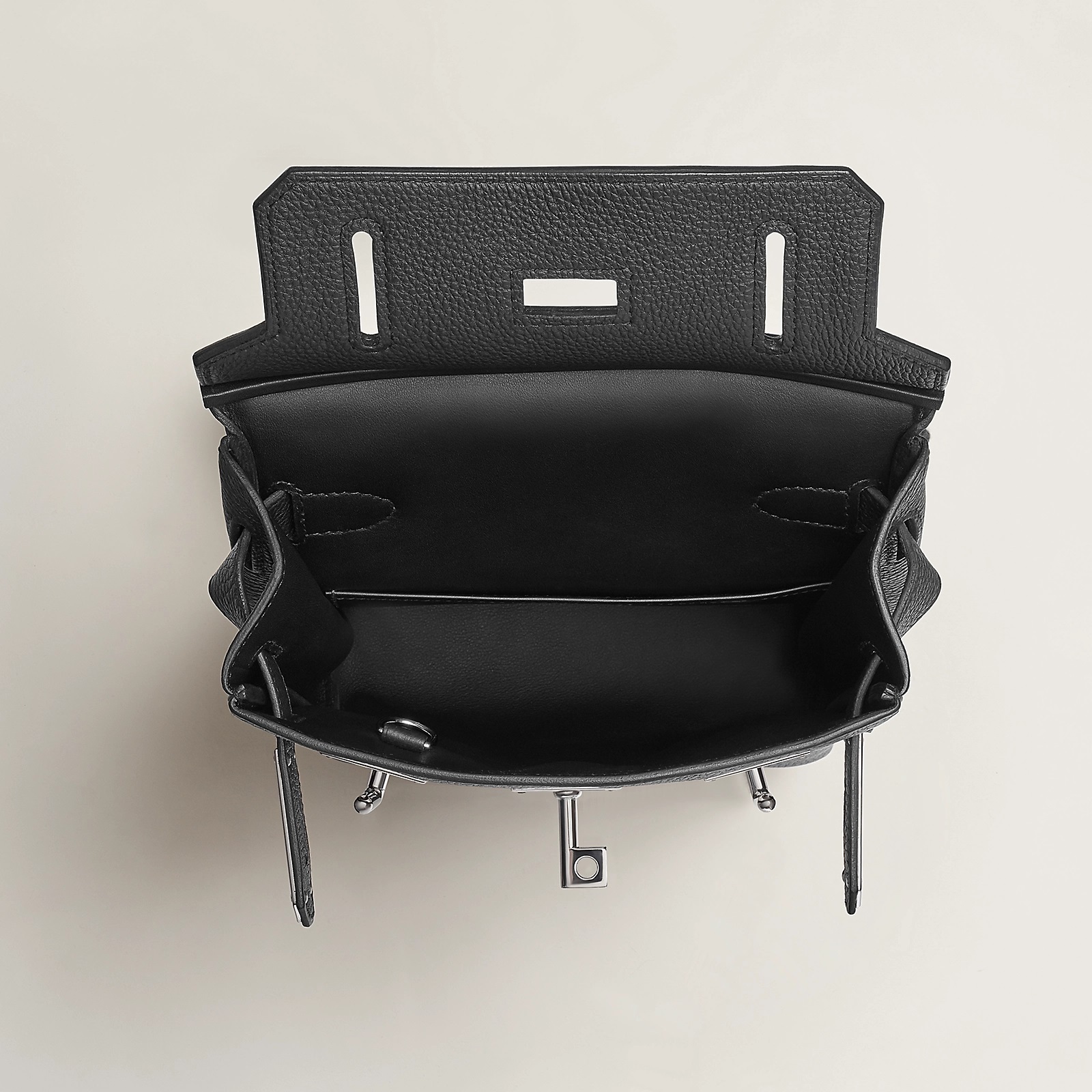 奇跡の入荷★【HERMES】HAC A DOS PM/黒