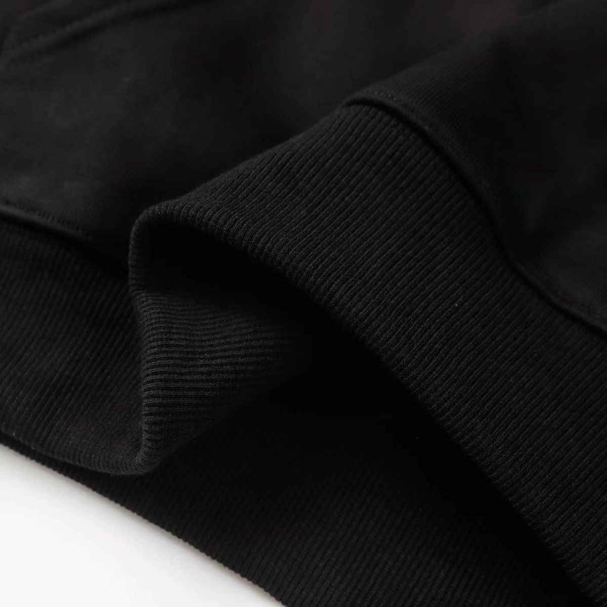 【CHROME HEARTS】クロムハーツ パーカー 男女兼用、ご好評に付き再入荷！