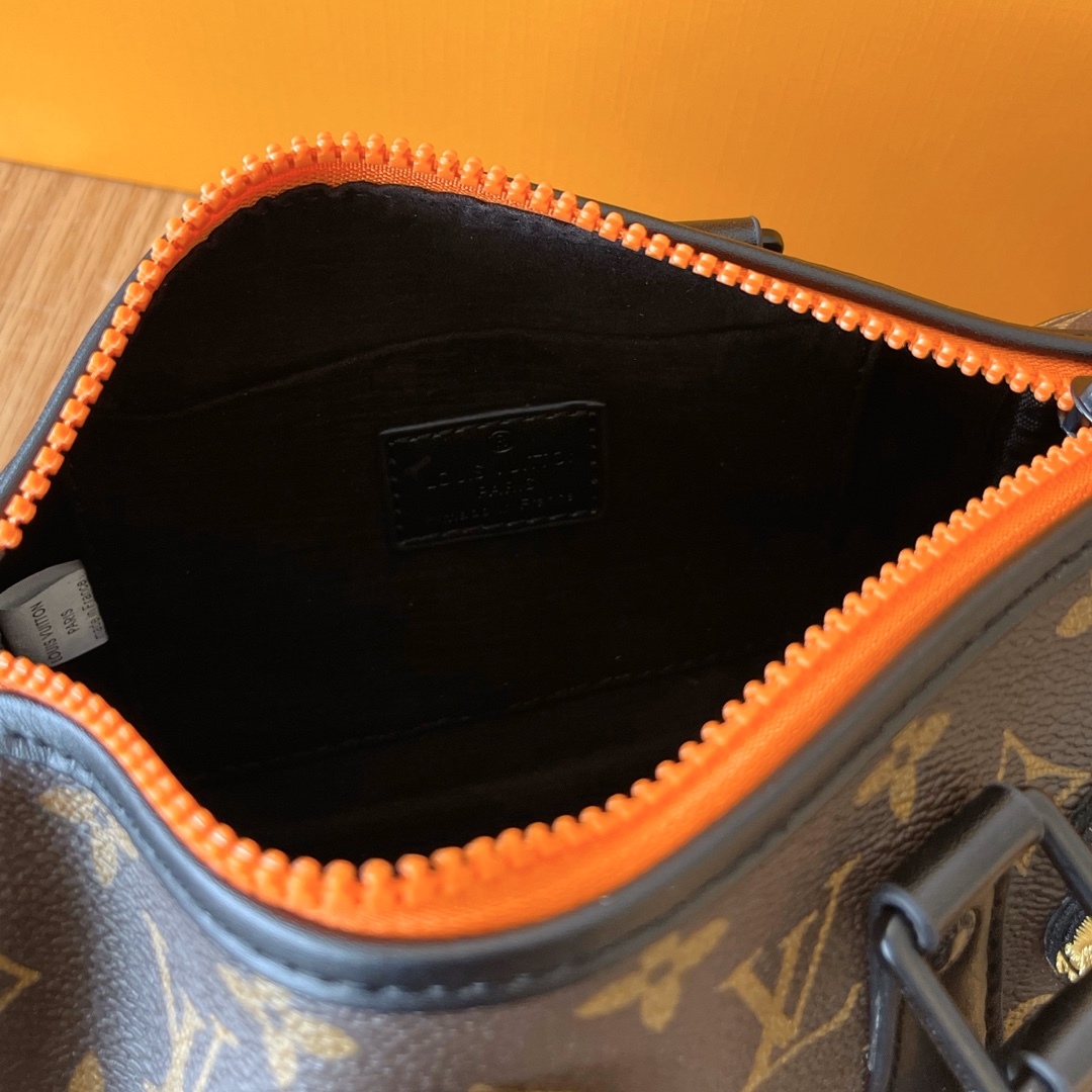 Louis Vuitton （ルイヴィトン）ハンドバッグM80201