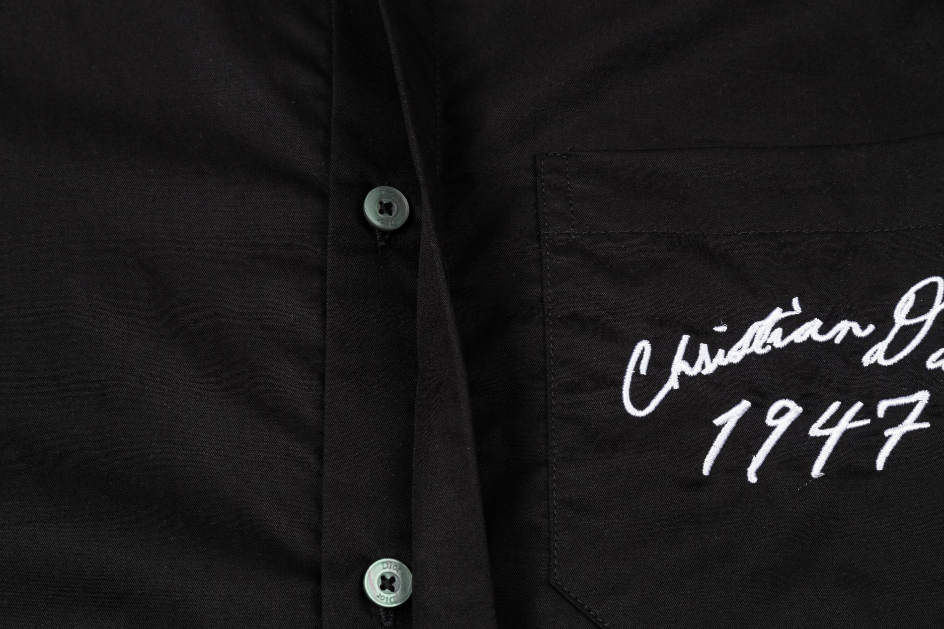 【DIOR 公式旗艦店】ディオール シャツ ご好評に付き再入荷 240716