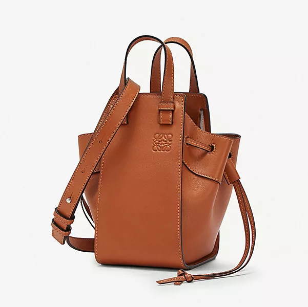 【LOEWE】★定番★ミニハンモックDWバッグ【バッグ】