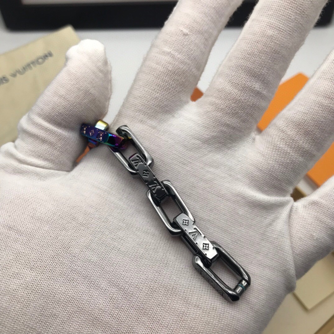 LOUIS VUITTON（ルイヴィトン） LV ブレスレット