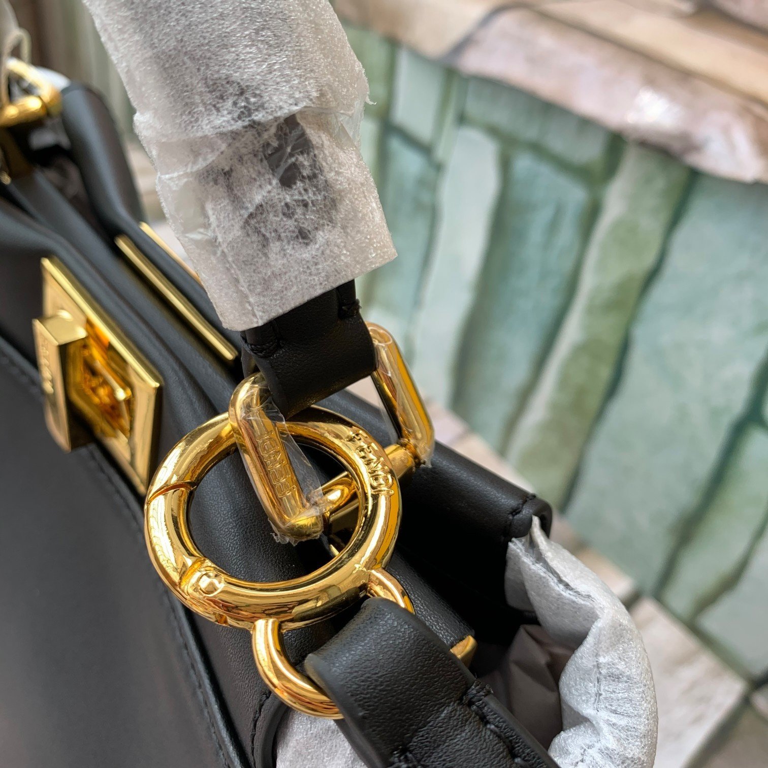 FENDI（フェンディ） メッセンジャーバッグ 23X18X11CM