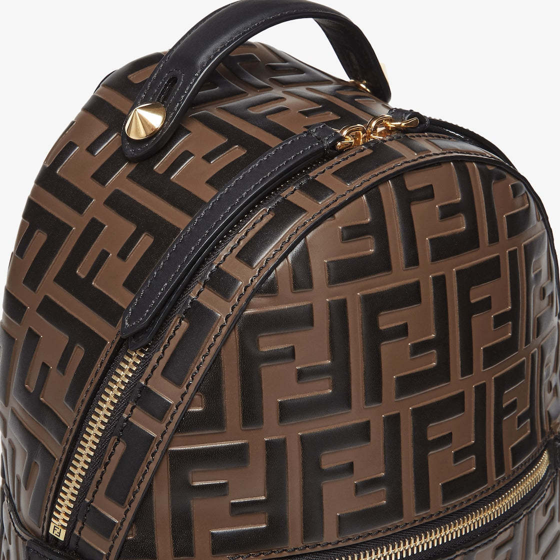 バックパック スモール ブラウンレザー FF バックパック