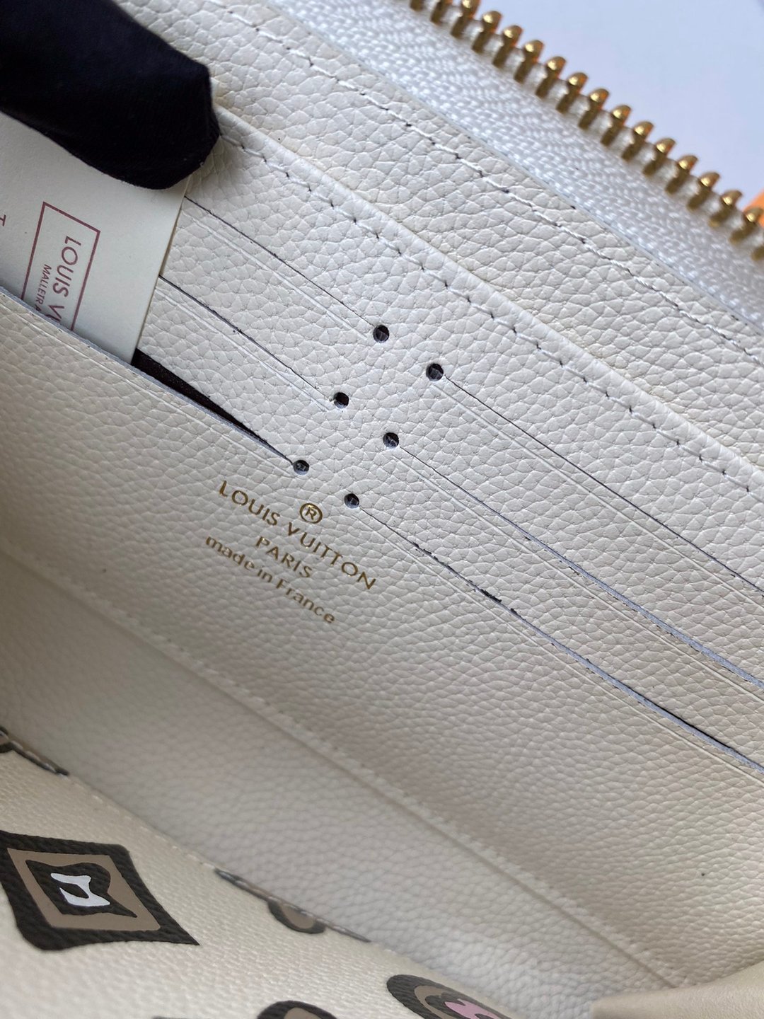 LouisVuitton (ルイ・ヴィトン) Zippy 長財布 19x10cm 2 カラー